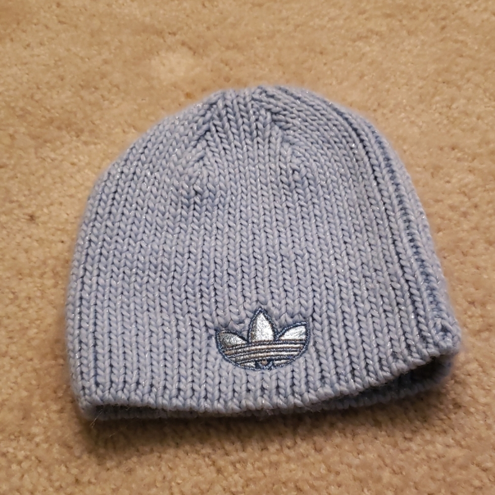♡Adidas beanie♡